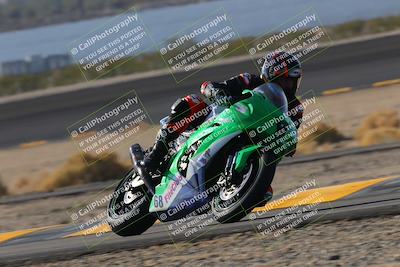 media/Dec-18-2022-SoCal Trackdays (Sun) [[8099a50955]]/Turn 14 (940am)/